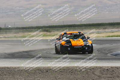 media/Jun-01-2024-CalClub SCCA (Sat) [[0aa0dc4a91]]/Group 3/Race/